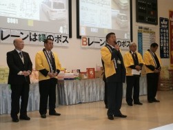 過去最高記録更新に謝辞を述べるＪＵ鹿児島中濱勲流通委員長