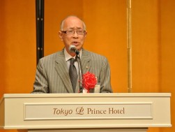 祝辞を述べるＪＵ中販連・澤田会長