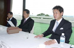 安藤社長が業務提携契約締結までの経緯などを説明