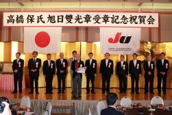 代表発起人、JU中販連澤田会長の祝辞