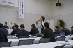 活発に質問が入る研修会