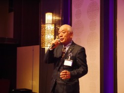 ＪＵコーポレーションの元坂明社長が乾杯の挨拶を行った