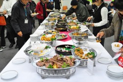 新春特別メニューのランチバイキング