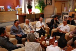 記者懇談会