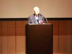 祝辞を述べるＪＵ中販連・澤田会長