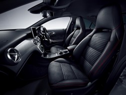 CLA 180 100th Anniversary Edition内装