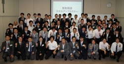 セミナー受講者と内田憲志先生の集合写真