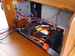 サブバッテリーの搭載も手軽に出来る