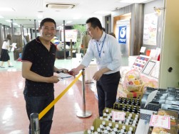 お取引抽選会で盛り上がった