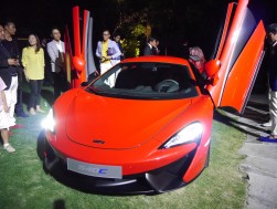 ニューモデルのマクラーレン540C