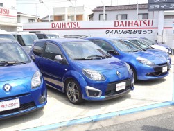 ルノー車販売も活発