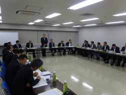 松永会長が挨拶に立ち、キャンペーンの目標達成に向けた各商組の協力を呼びかけた
