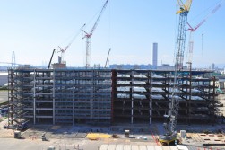 西ヤードに建設中の新ストックハウス