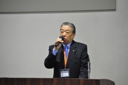 岩瀬理事長