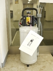 会場内に展示されているオイルチェンジャー