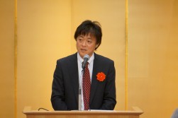 来賓挨拶する経済産業省三田紀之審議官