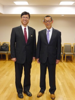 嶋氏（写真左）と塩原社長（写真右）