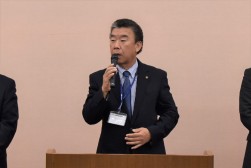 来賓代表で挨拶を述べるＪＵ静岡・萩原筆頭副理事長