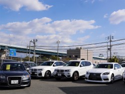 輸入車など高額車出品も堅調