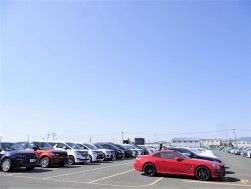 高年式・高額車出品も堅調に推移