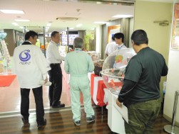 豪華賞品が当たるエアー抽選会を実施した