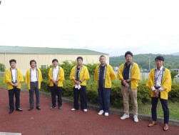 青年部メンバーが早朝から来場会員を迎えた