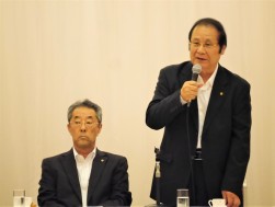 松永会長があいさつを述べた