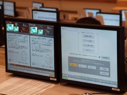 導入される新システム会場端末（写真はJUオークション会場での導入例イメージ）