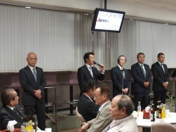 総会後懇親会で執行部の挨拶