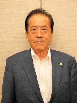 財藤会長