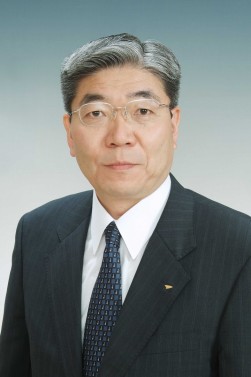 会長　堀井仁