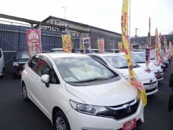 厳選中古車を１台１台綺麗に仕上げてユーザーに届ける