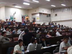 会員が多数つめかける