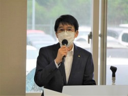 北口社長が挨拶に立ち、サテライト会場開設を発表した