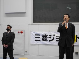 徳永理事長とＡＡ事業をけん引する出口隆二流通委員長（写真左）