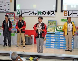 挨拶を述べる朝隈友晴青年部部会長