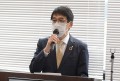 セリ前に挨拶を述べる北口社長