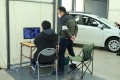 実車テストをモニターで監視