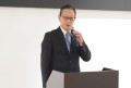 セリ前に挨拶を述べる伊藤社長