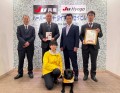 盲導犬協会に寄付金寄贈し社会貢献