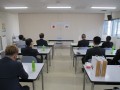 各議案審議を円滑に行い、可決・承認した
