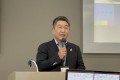 ５７周年を迎え感謝の言葉を述べる堀内常務