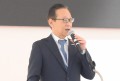 セリ前にあいさつを述べる伊藤社長