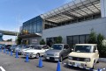 会場前には往年の名車を展示