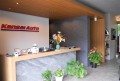ショールームはディーラー店舗のような趣き