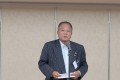 食事会であいさつを述べるＪＵ中四国の上田会長