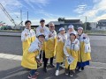 スタッフ総出で運営ボランティア参加（写真中央が中西社長）