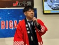 あいさつに立つ小高部会長