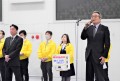 セレモニーでは、ＪＵコーポレーションの鈴木副会長があいさつに立った