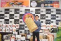 開催成功に向け営業課をまとめる伊藤課長